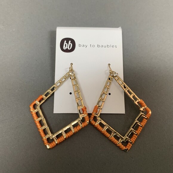 Bay to Baubles Diamond Shape Gold-tone Orange Rhinestone Earrings - Picture 3 of 5